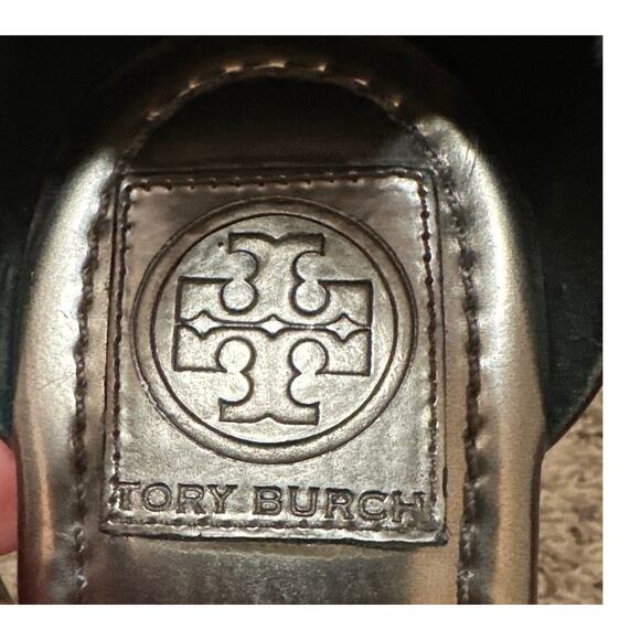Tory Burch T Strap Sandals Silver Size 8.5 Heel Logo - Picture 5 of 7